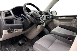 valkoinen Volkswagen Transporter 2019 kuva 3.