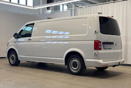valkoinen Volkswagen Transporter 2019 kuva 7.