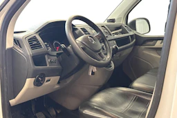 valkoinen Volkswagen Transporter 2019 kuva 8.