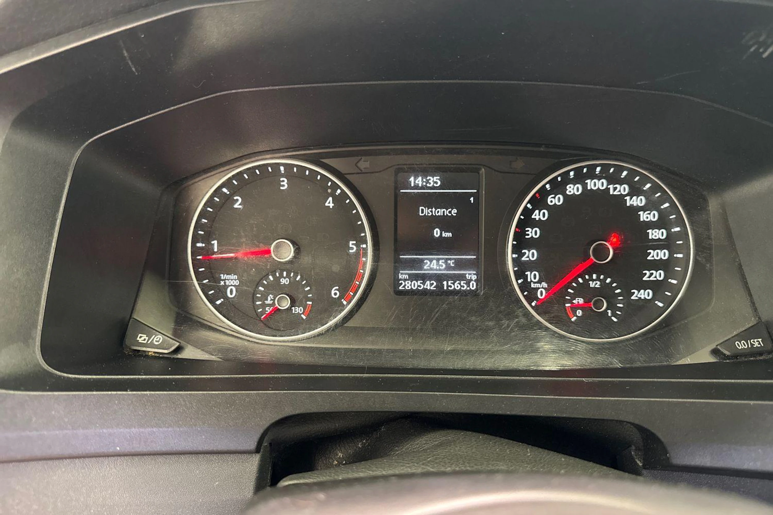 hopea Volkswagen Transporter 2019 kuva 7.