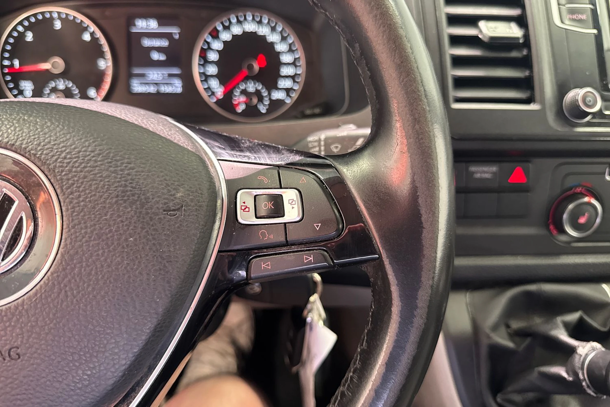 hopea Volkswagen Transporter 2019 kuva 10.