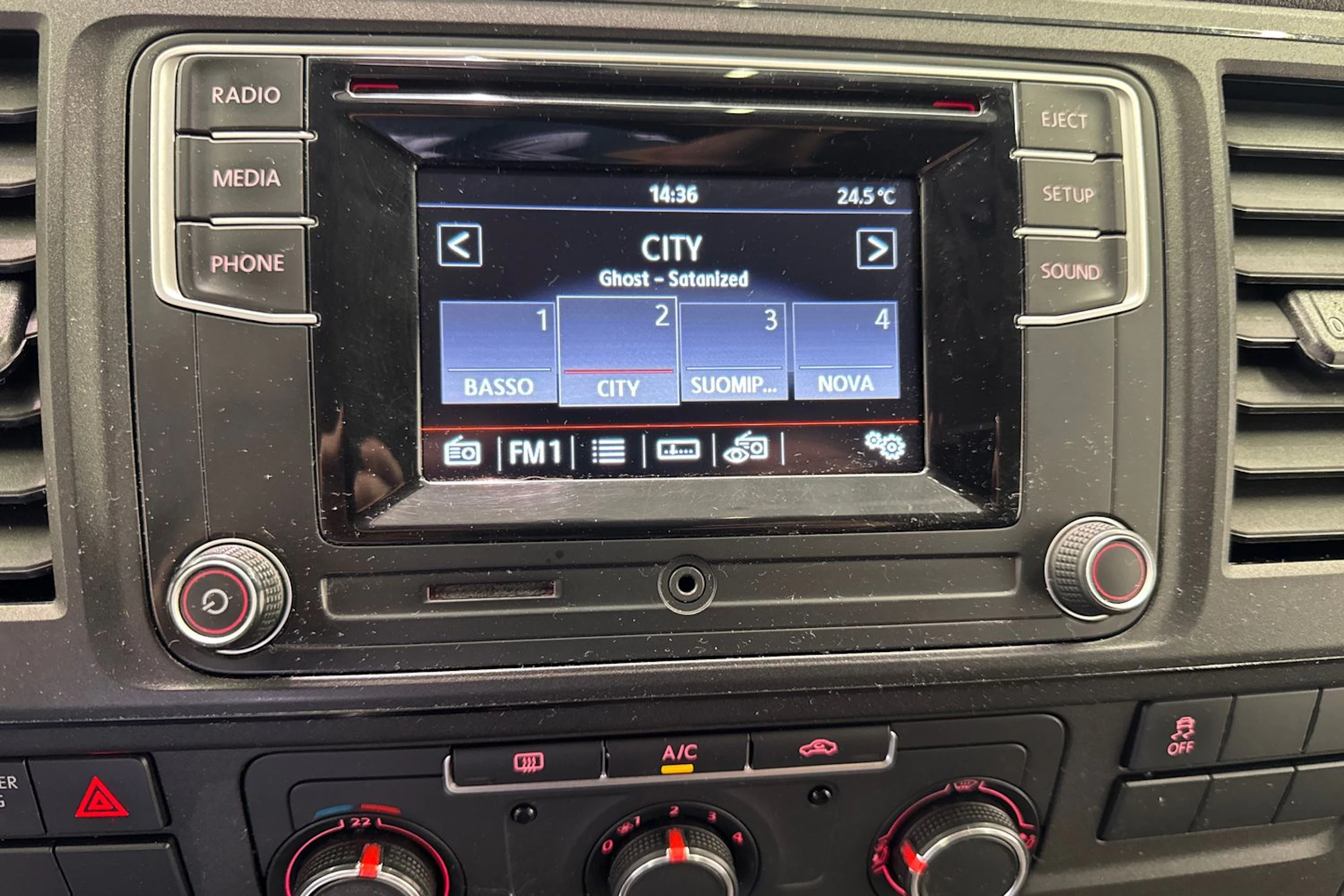 hopea Volkswagen Transporter 2019 kuva 11.