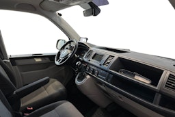 valkoinen Volkswagen Transporter 2019 kuva 7.