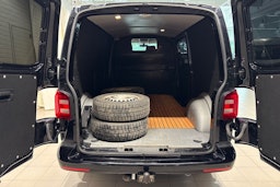 musta Volkswagen Transporter 2019 kuva 15.