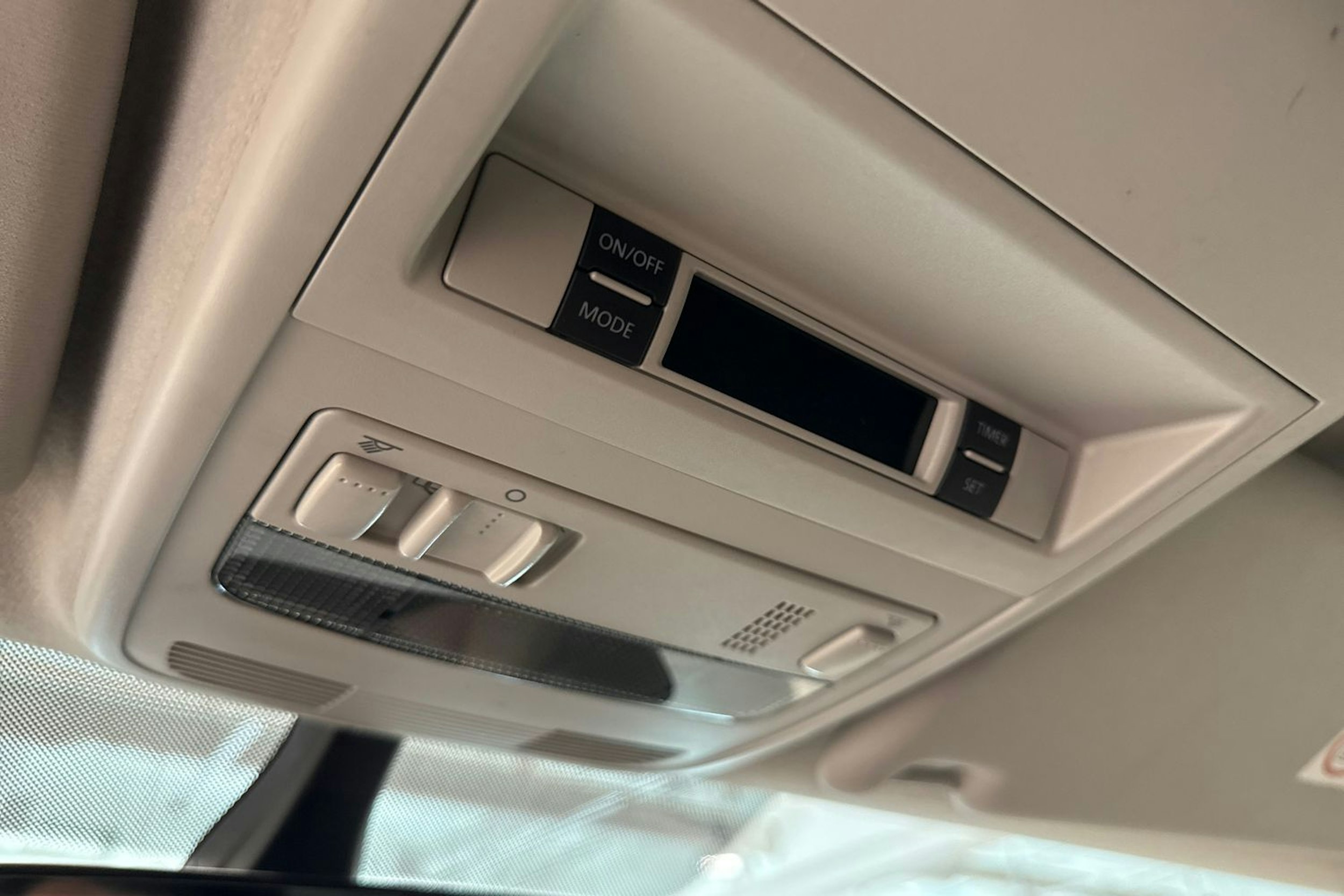 musta Volkswagen Transporter 2019 kuva 21.