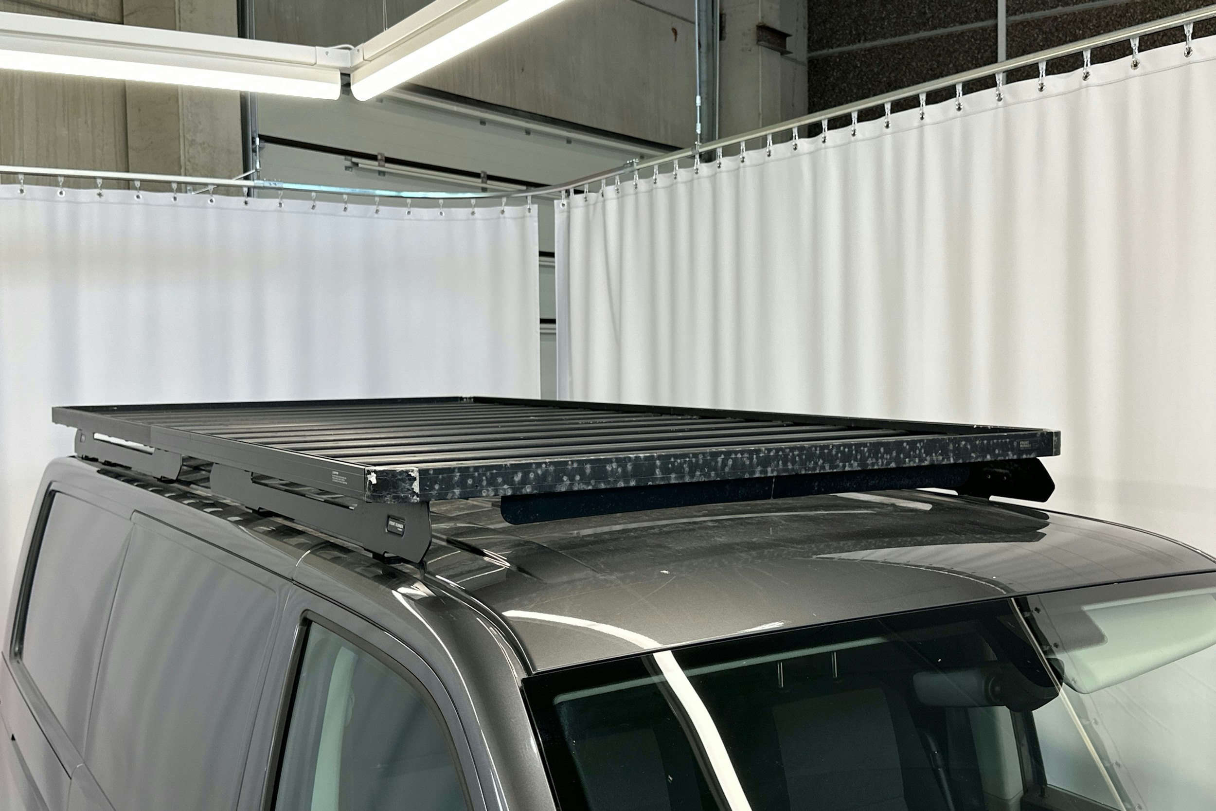 met. harmaa Volkswagen Transporter 2019 kuva 13.
