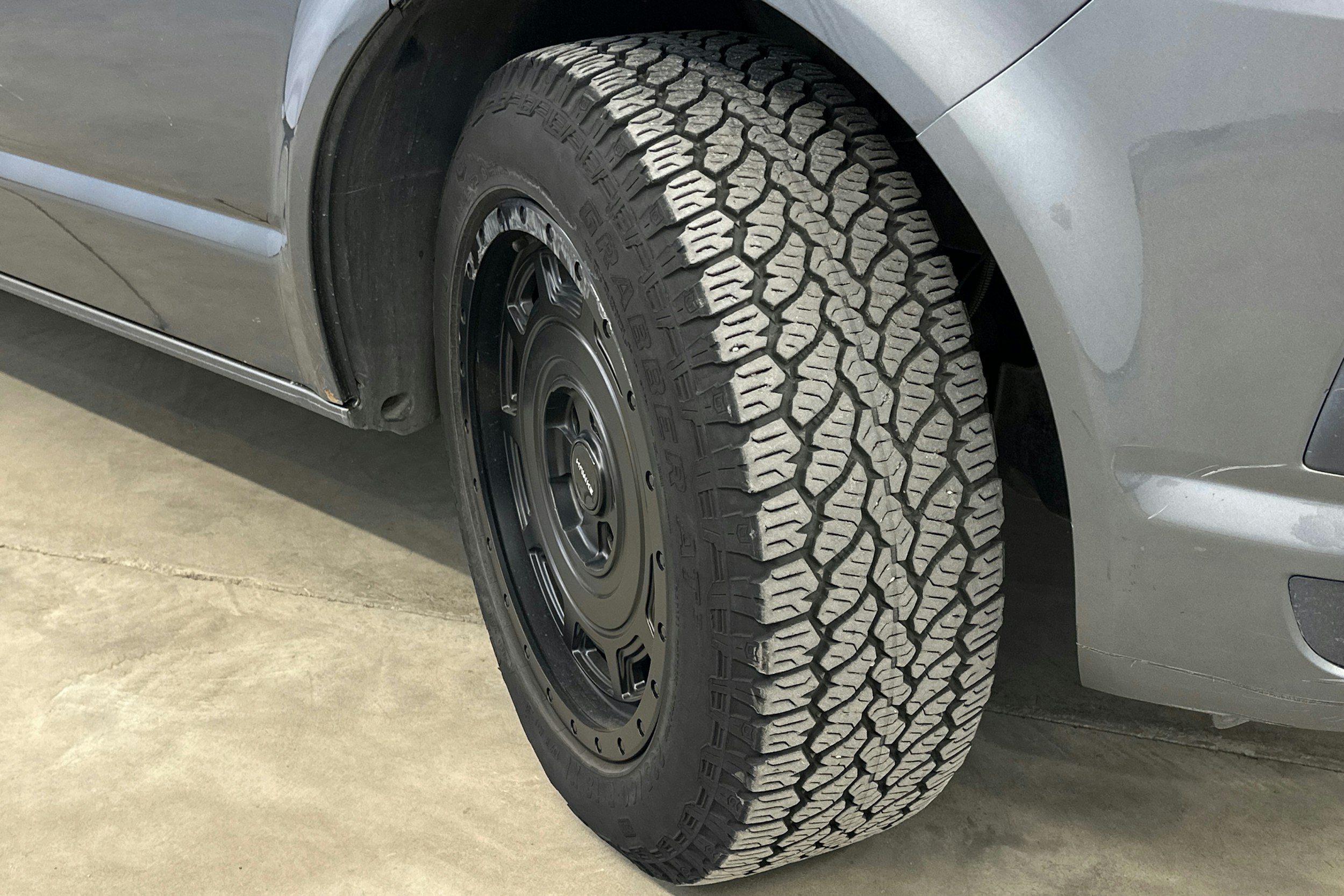 met. harmaa Volkswagen Transporter 2019 kuva 15.