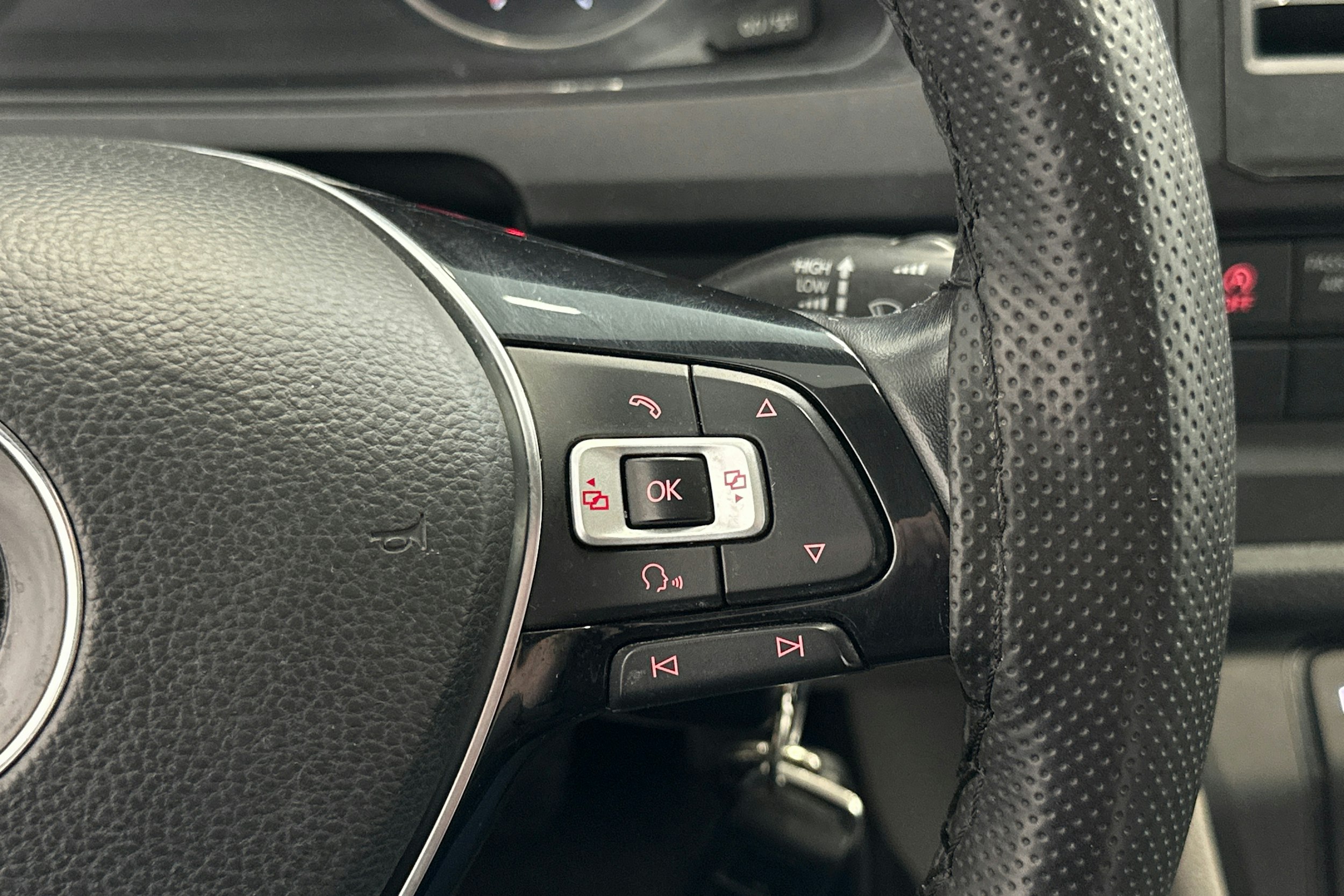 met. harmaa Volkswagen Transporter 2019 kuva 19.