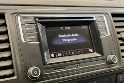 sininen Volkswagen Transporter 2019 kuva 21.