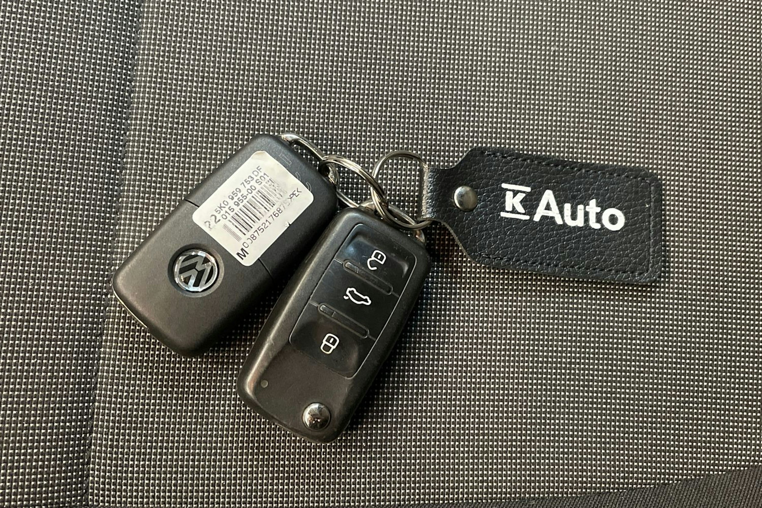 sininen Volkswagen Transporter 2019 kuva 22.