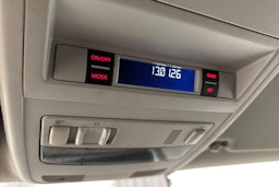 harmaa Volkswagen Transporter 2019 kuva 12.