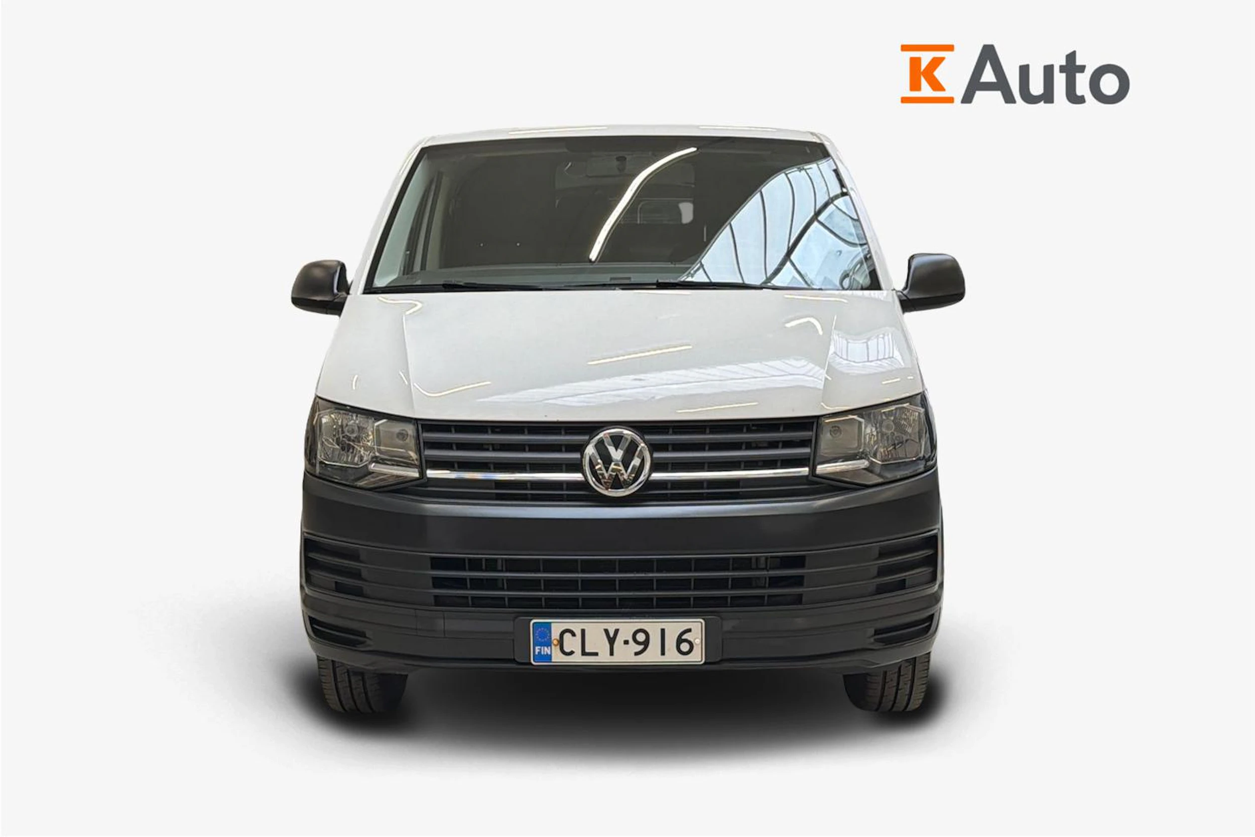 valkoinen Volkswagen Transporter 2019 kuva 5.
