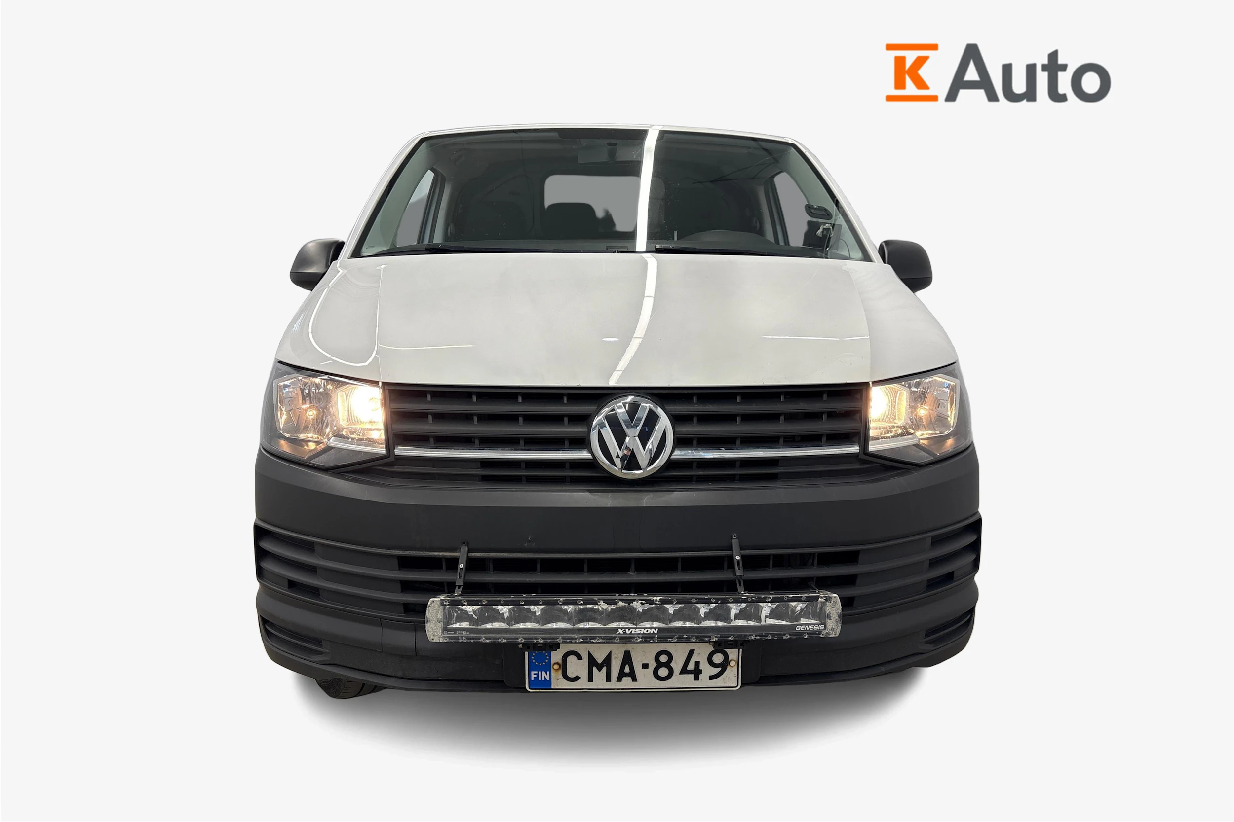 valkoinen Volkswagen Transporter 2019 kuva 4.