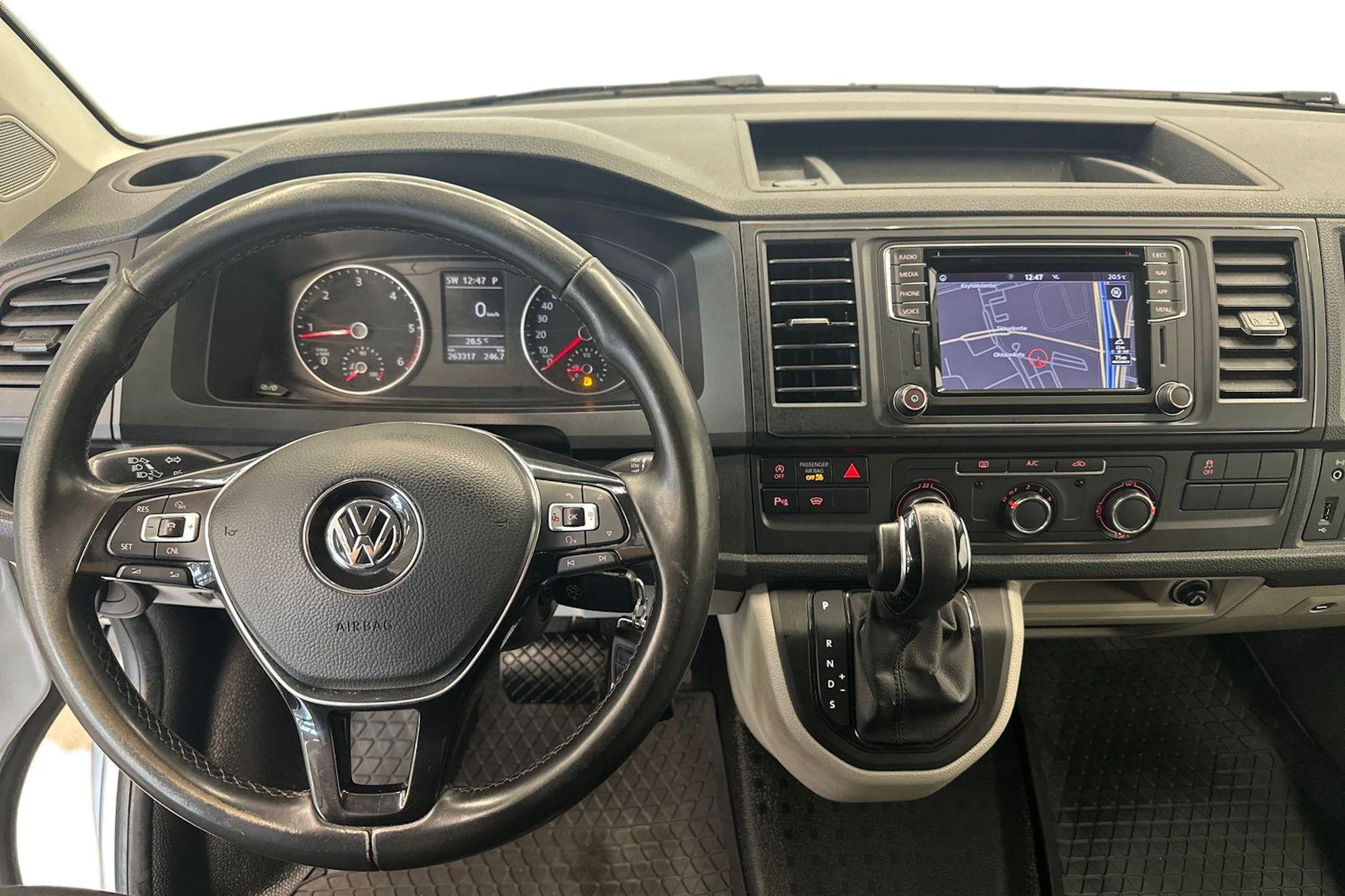 hopea Volkswagen Transporter 2019 kuva 7.