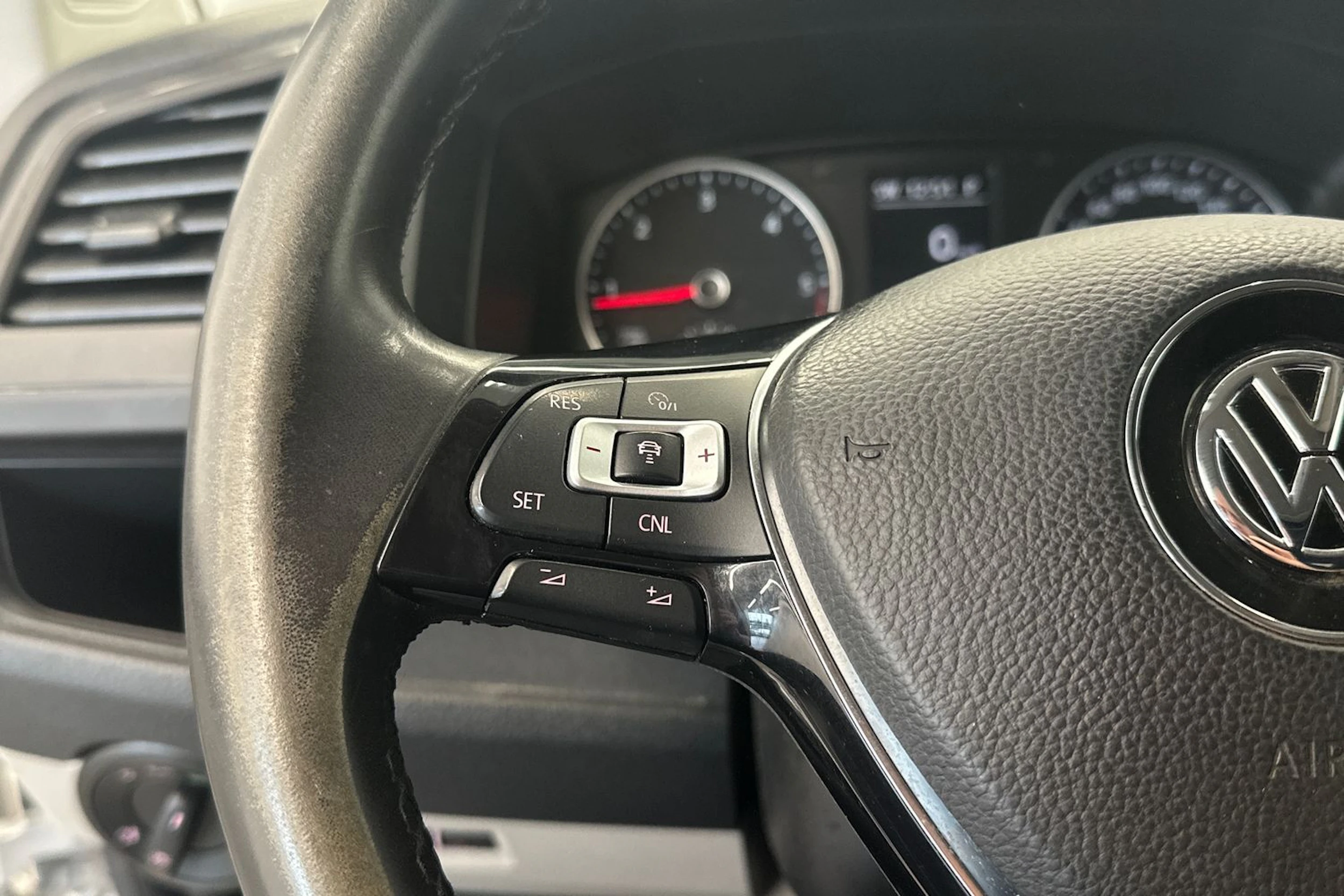 hopea Volkswagen Transporter 2019 kuva 14.