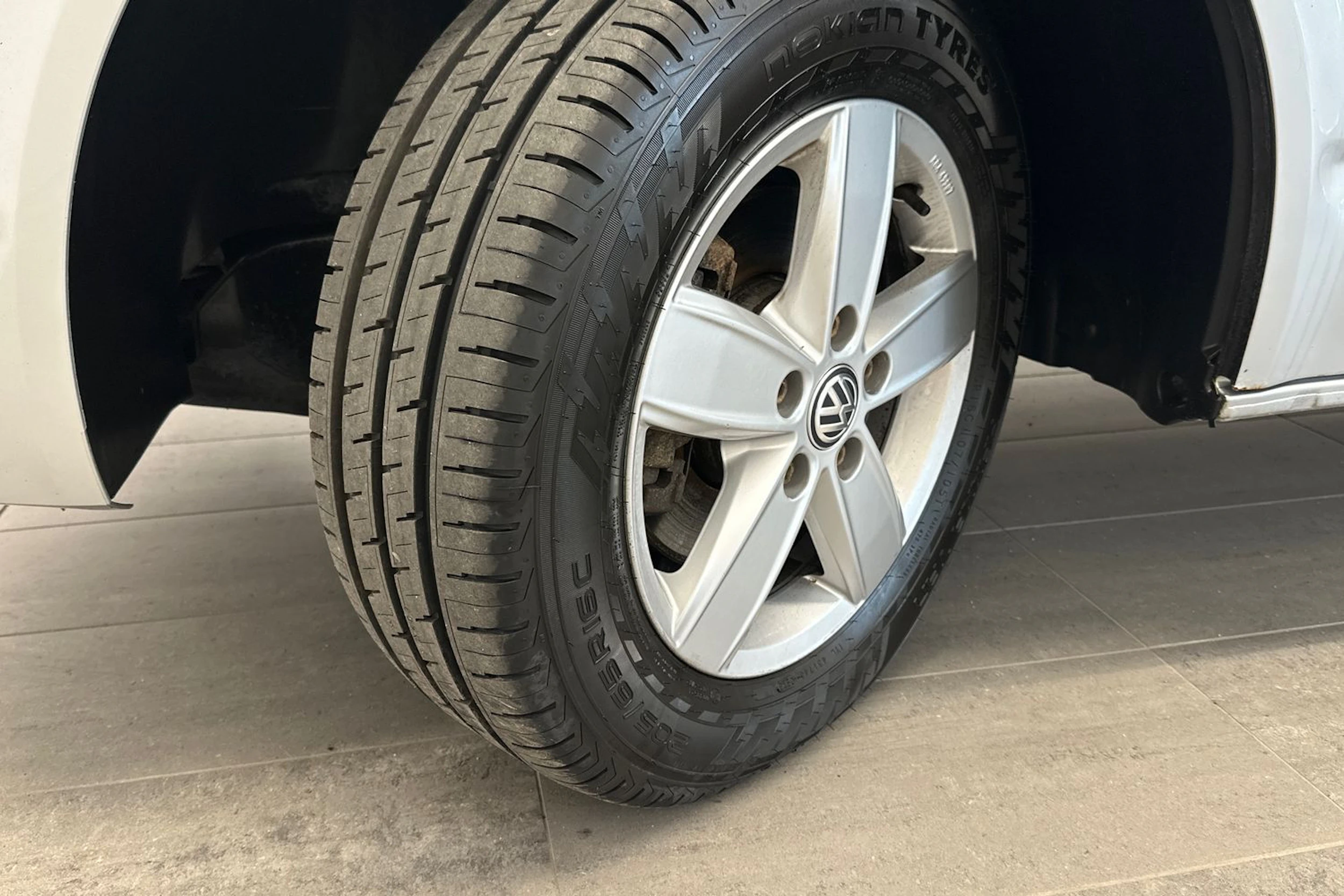 hopea Volkswagen Transporter 2019 kuva 22.