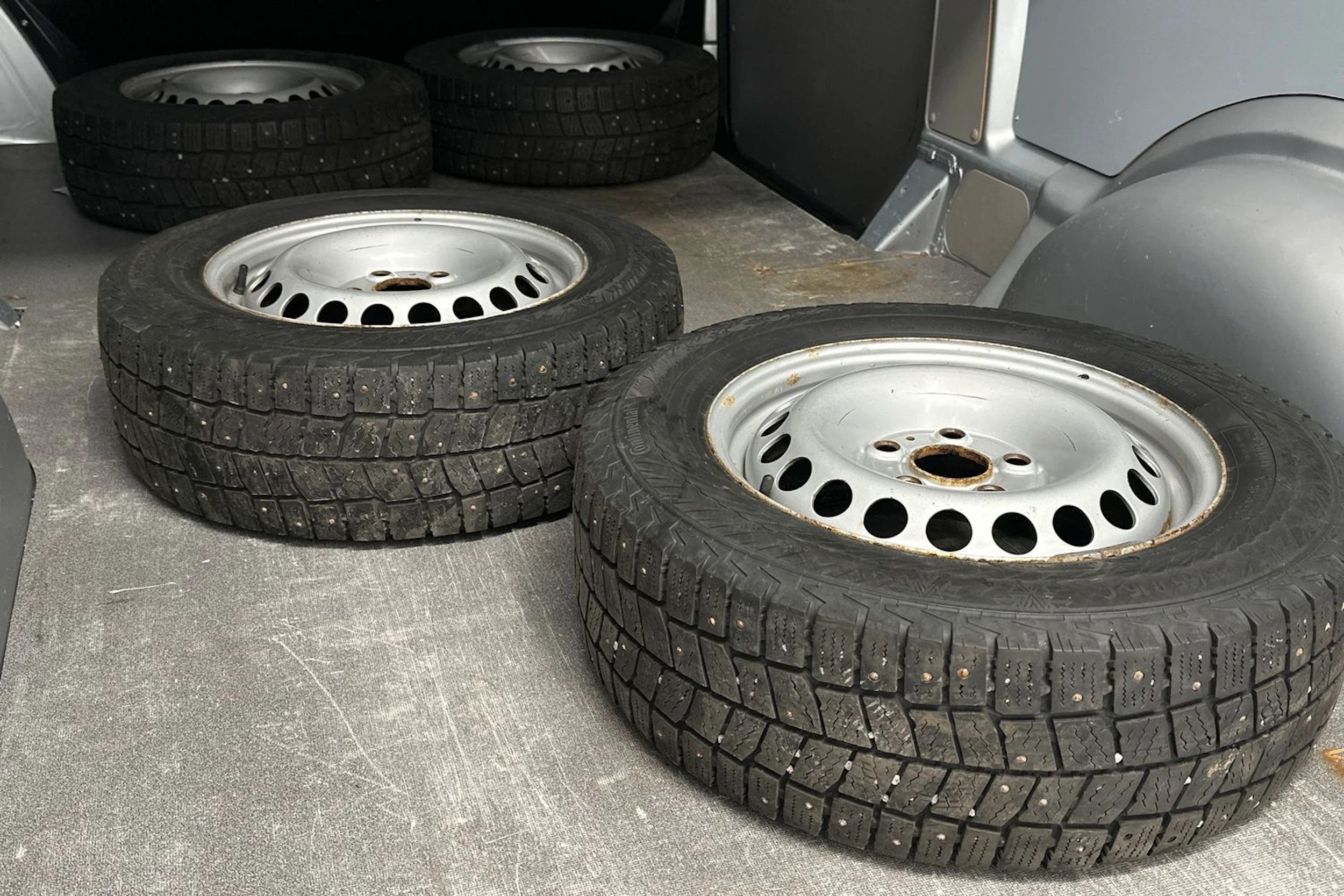 hopea Volkswagen Transporter 2019 kuva 23.
