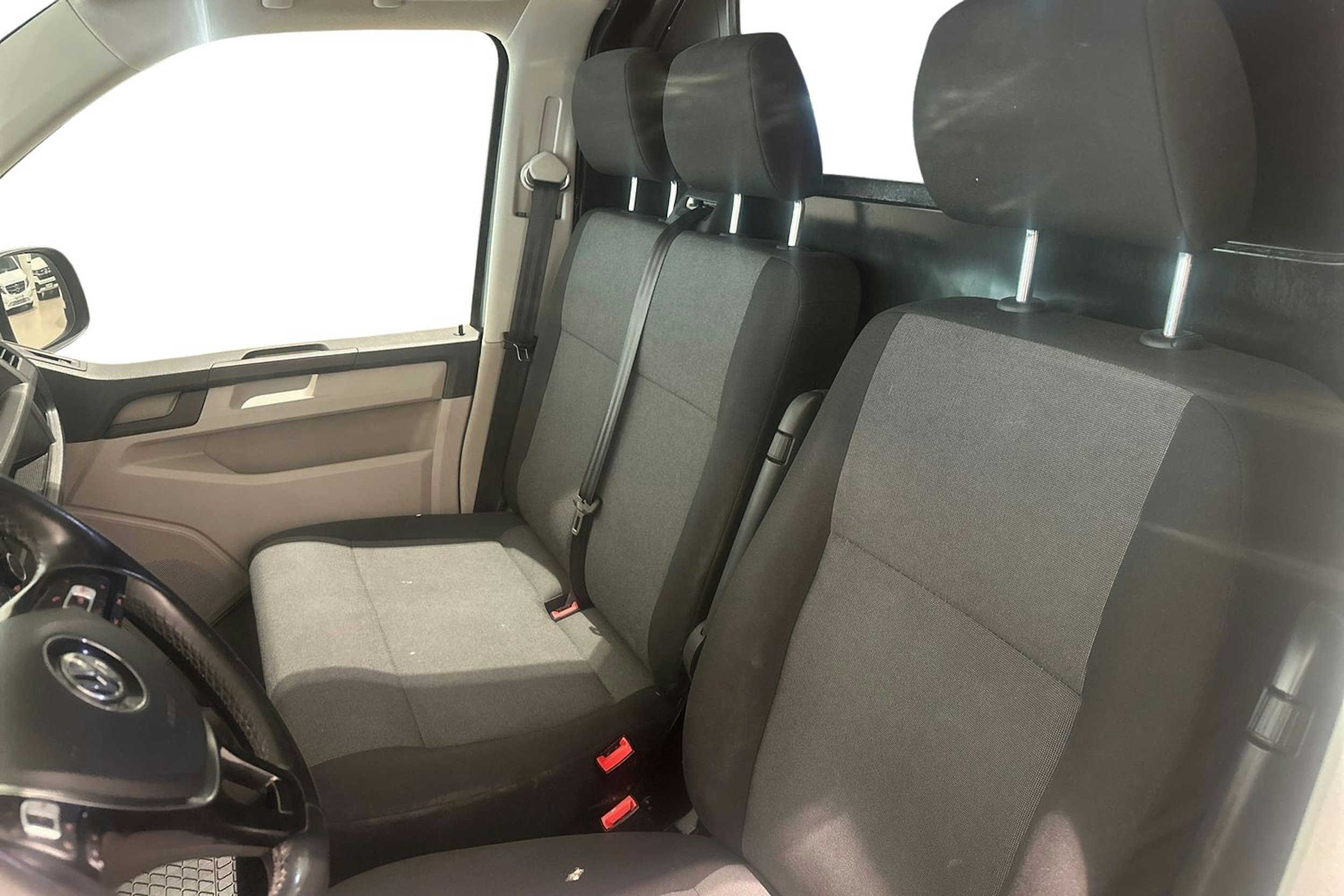Hopea Volkswagen TRANSPORTER 2019 kuva 10.