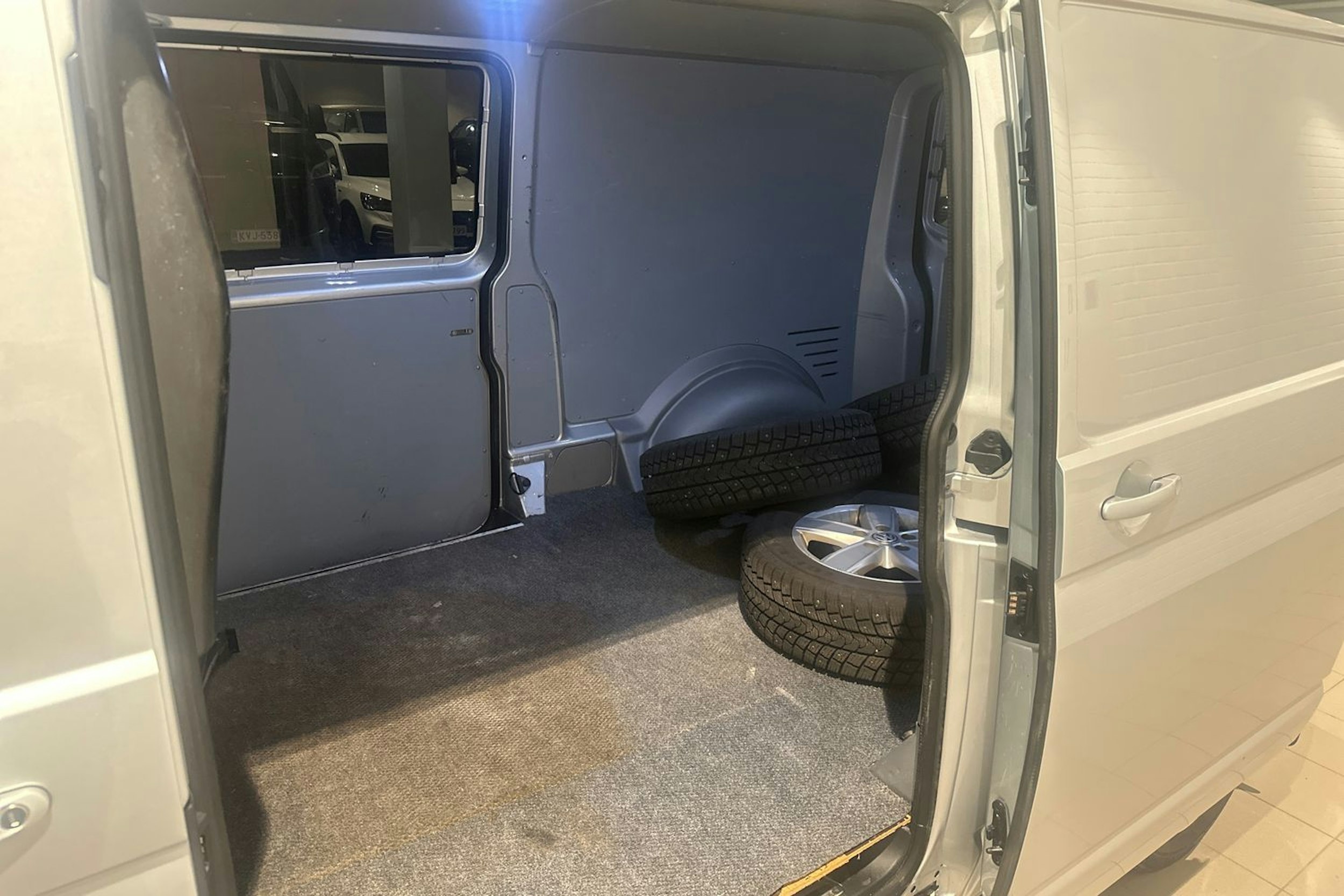 Hopea Volkswagen TRANSPORTER 2019 kuva 14.