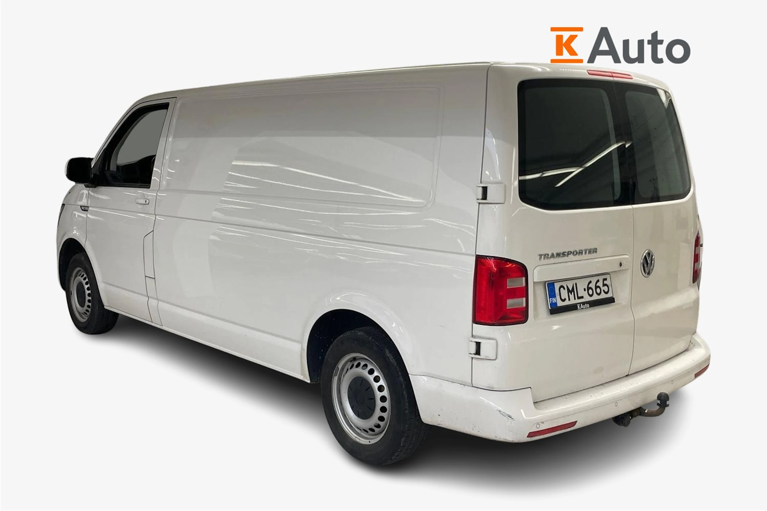 valkoinen Volkswagen Transporter 2019 kuva 2.