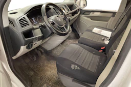 valkoinen Volkswagen Transporter 2019 kuva 3.