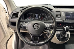 valkoinen Volkswagen Transporter 2019 kuva 9.
