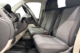 musta Volkswagen Transporter 2019 kuva 7.