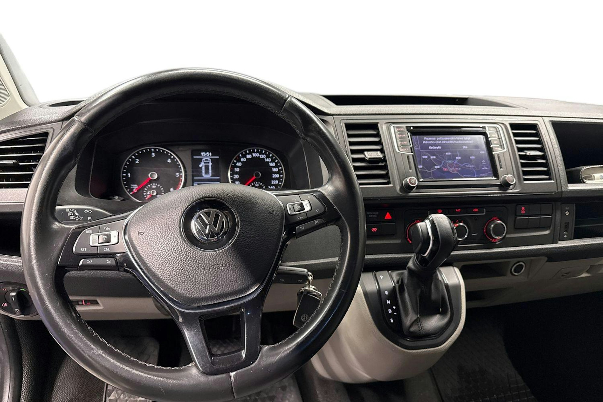 musta Volkswagen Transporter 2019 kuva 9.