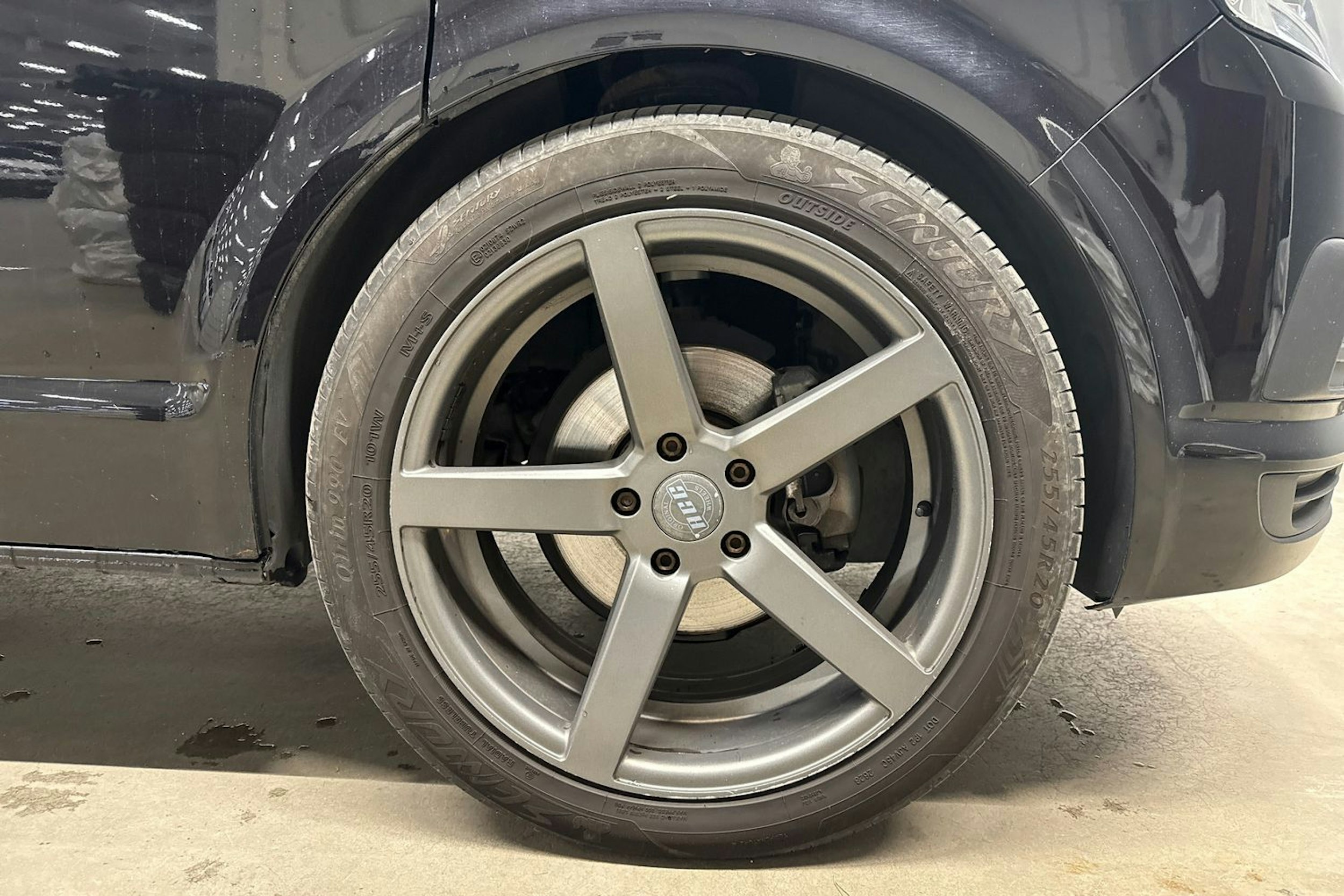 musta Volkswagen Transporter 2019 kuva 11.