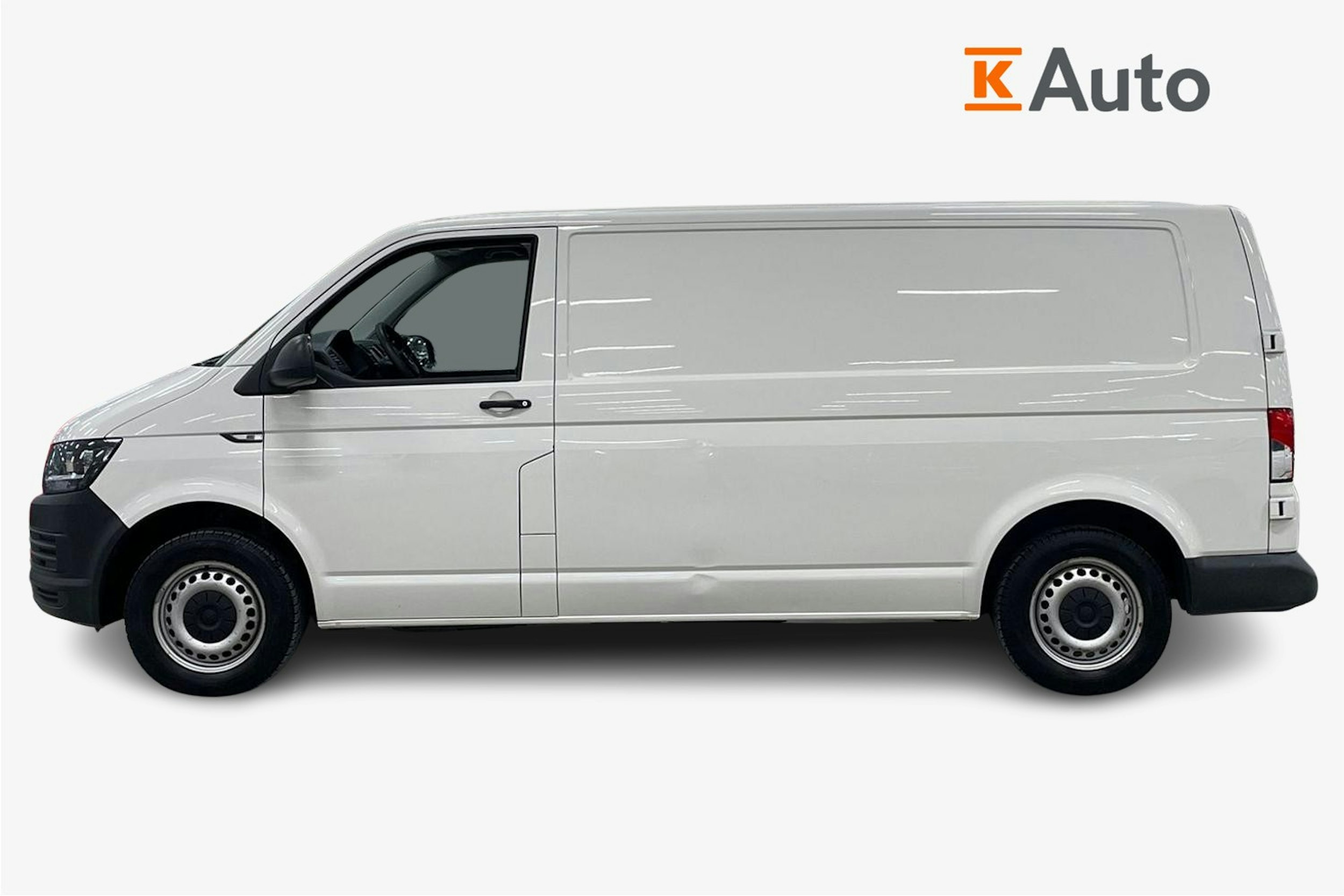 valkoinen Volkswagen Transporter 2019 kuva 6.