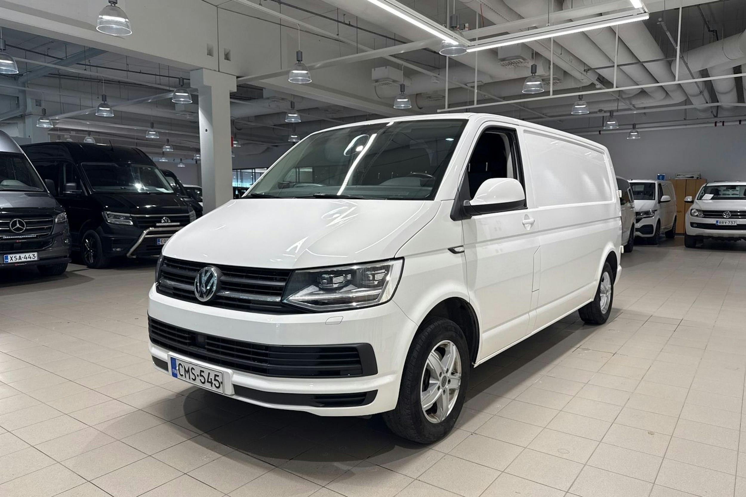Valkoinen Volkswagen TRANSPORTER 2019 kuva 13.