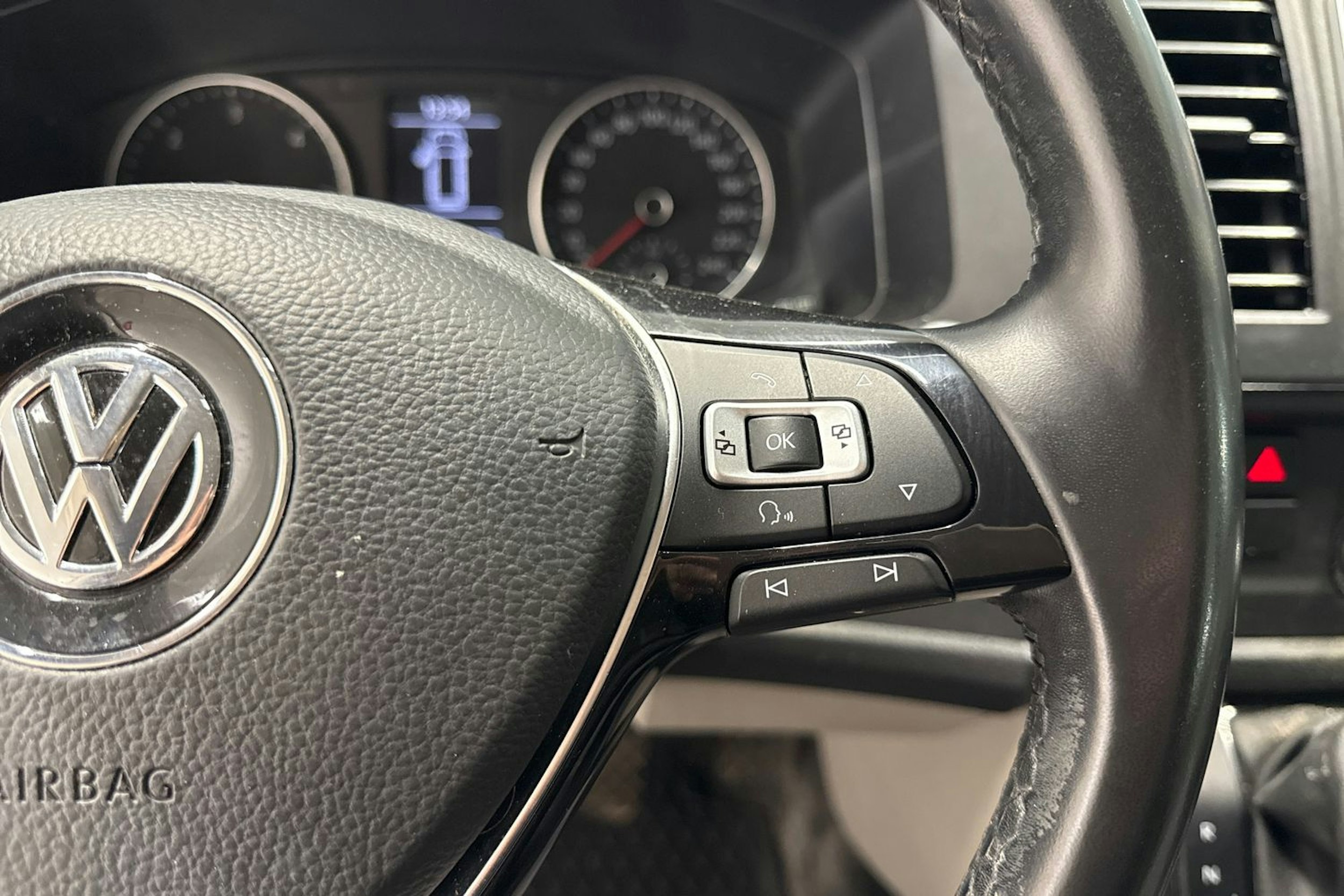 Valkoinen Volkswagen TRANSPORTER 2019 kuva 19.