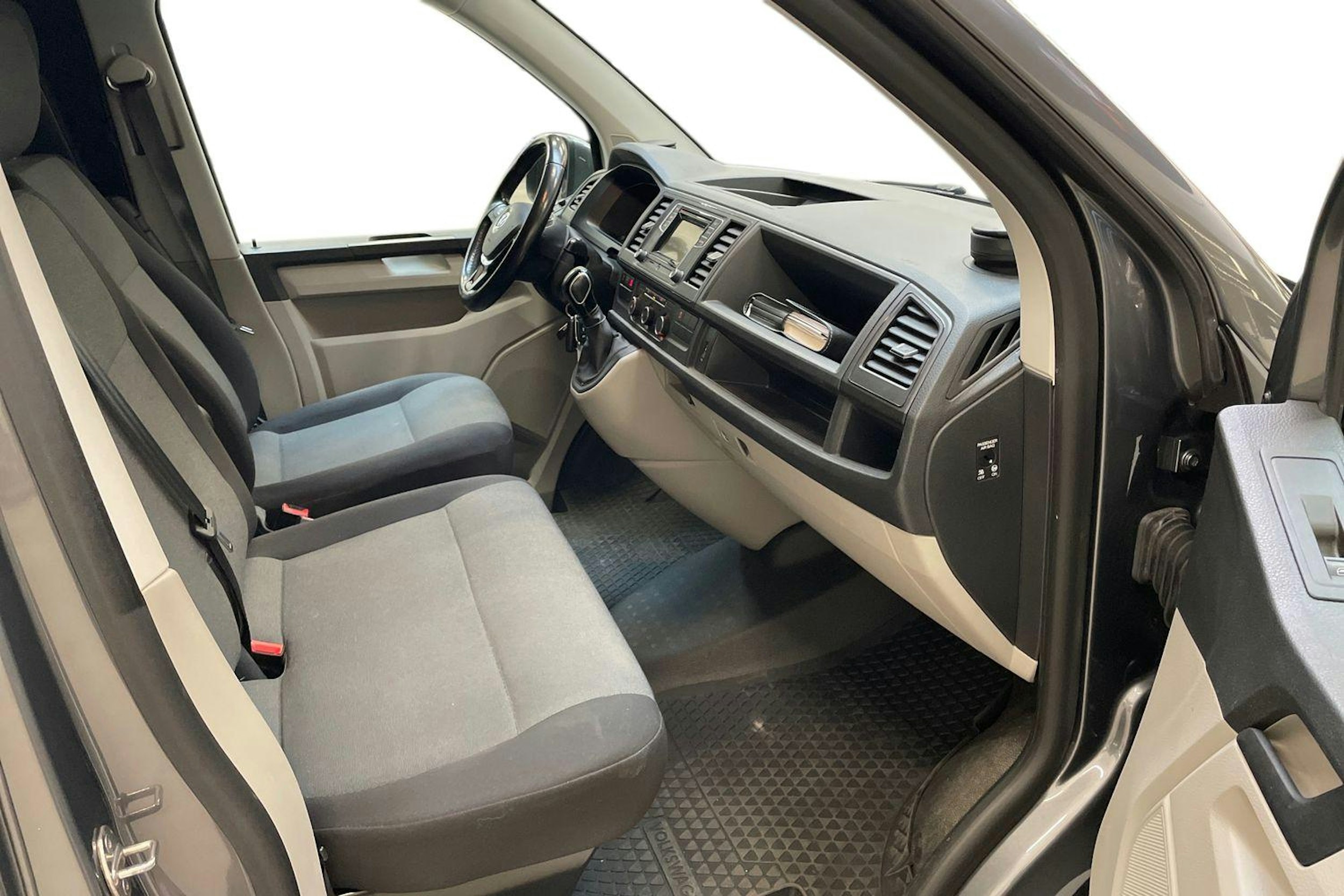 met. harmaa Volkswagen Transporter 2019 kuva 10.