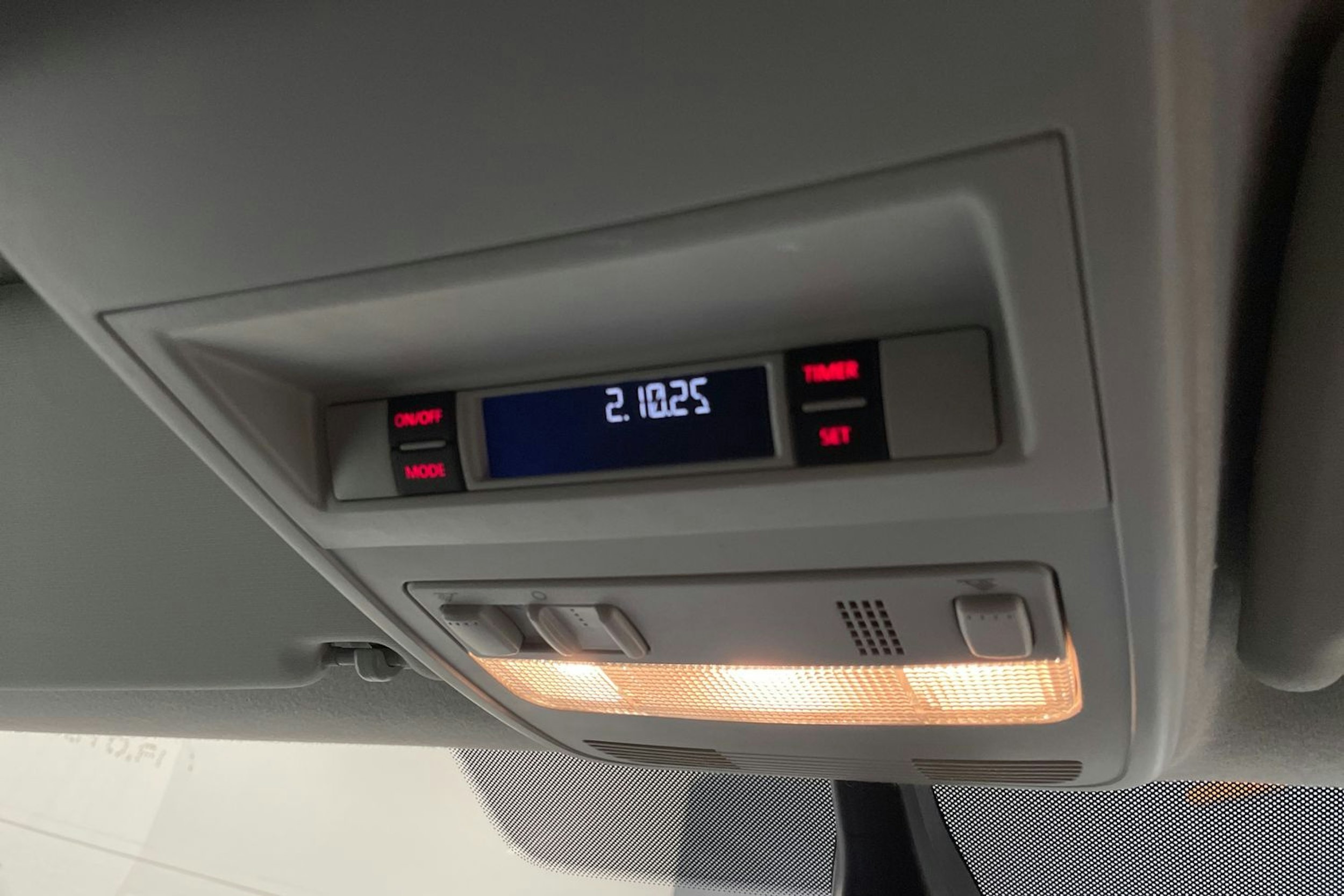 met. harmaa Volkswagen Transporter 2019 kuva 20.