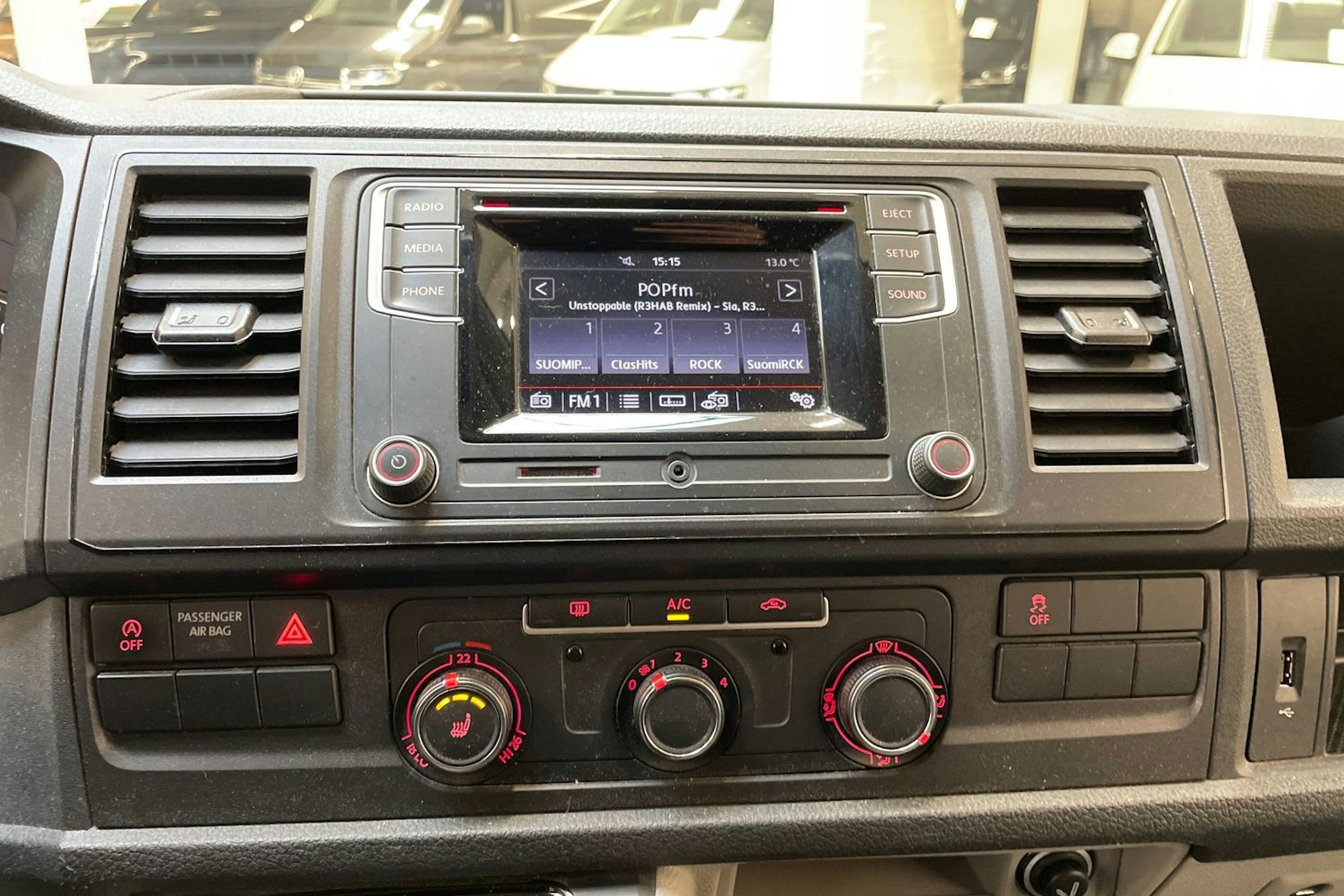met. harmaa Volkswagen Transporter 2019 kuva 25.