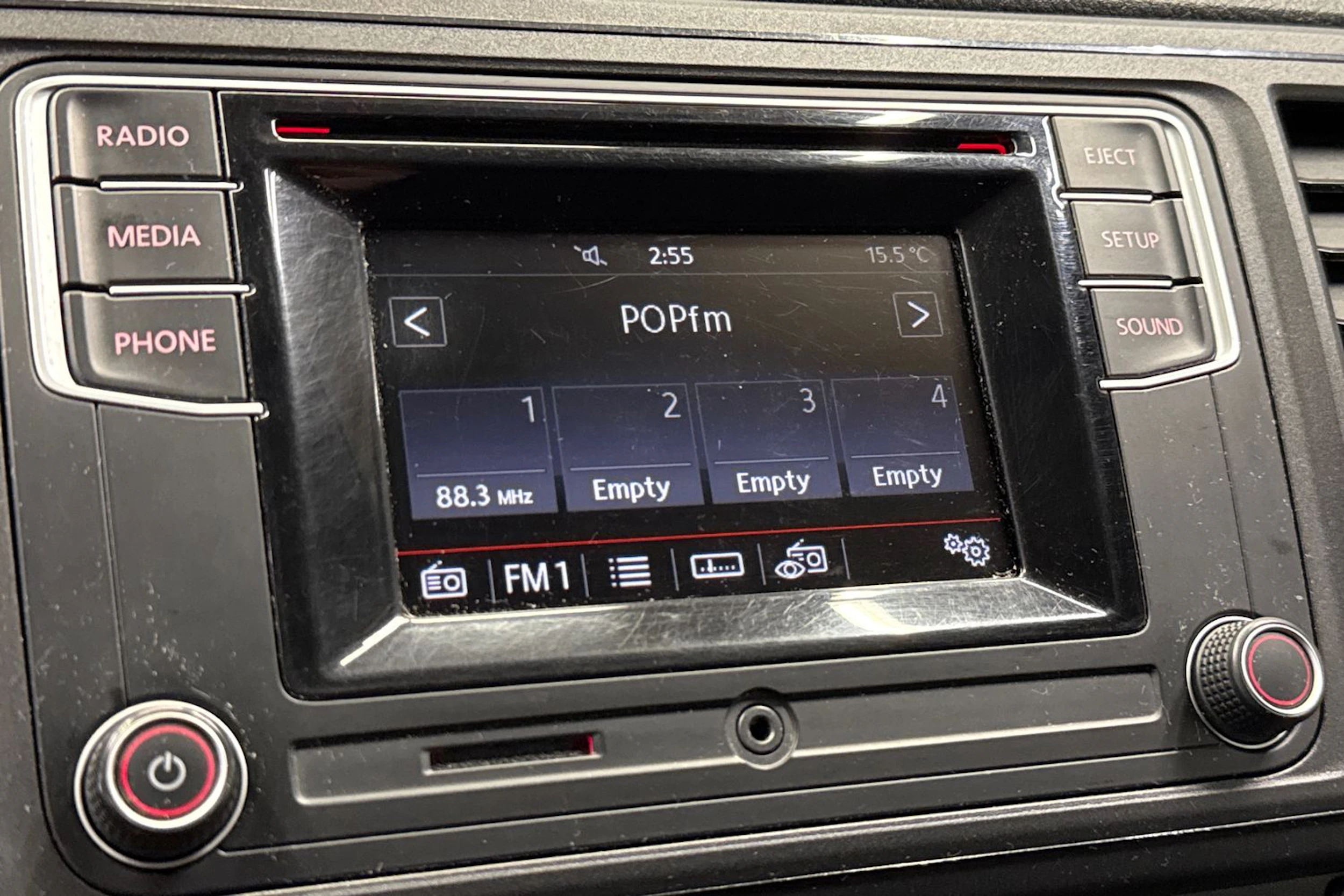 harmaa Volkswagen Transporter 2019 kuva 18.