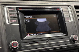 harmaa Volkswagen Transporter 2019 kuva 20.