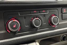 harmaa Volkswagen Transporter 2019 kuva 21.