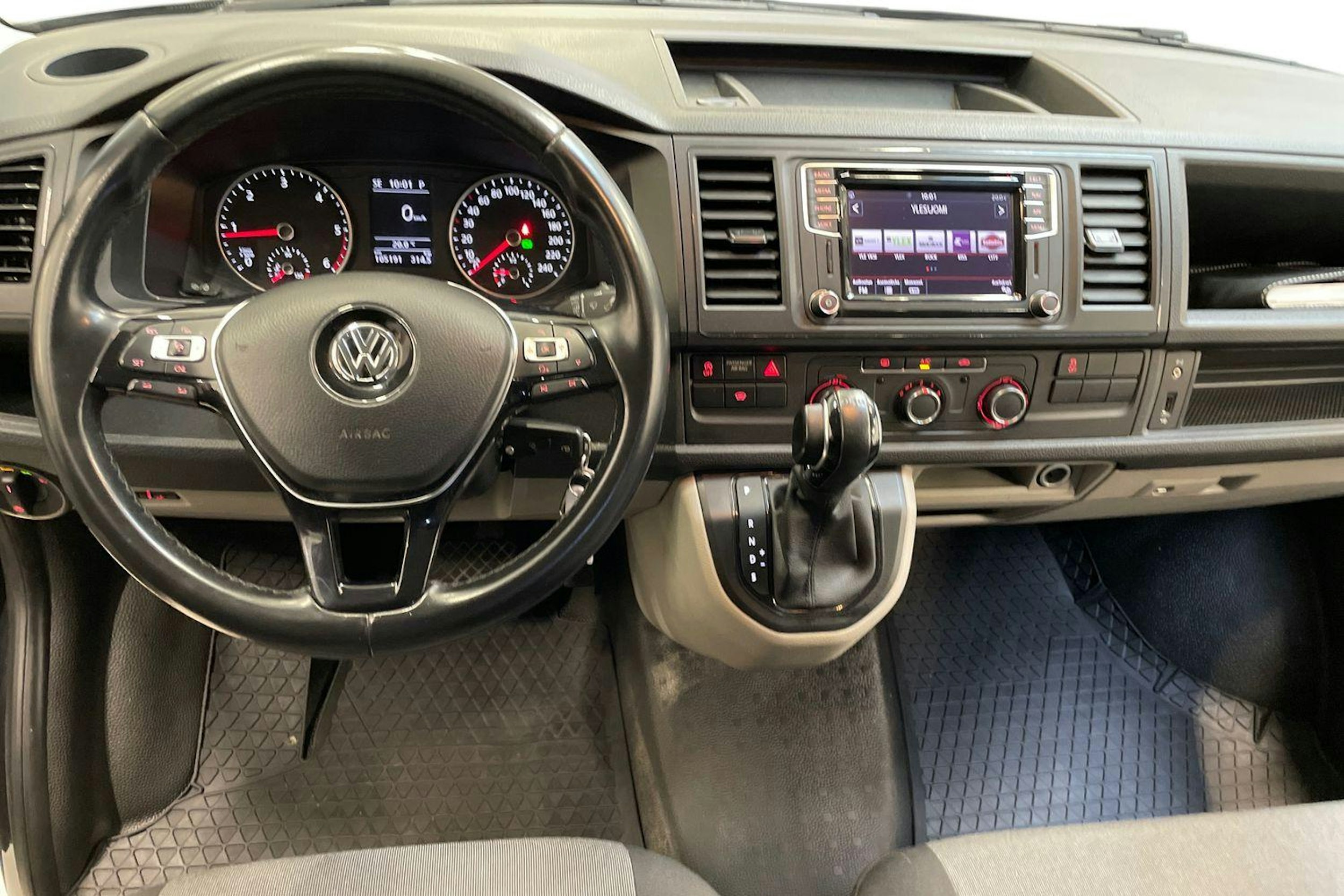 musta Volkswagen Transporter 2019 kuva 7.