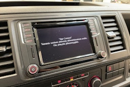 musta Volkswagen Transporter 2019 kuva 27.