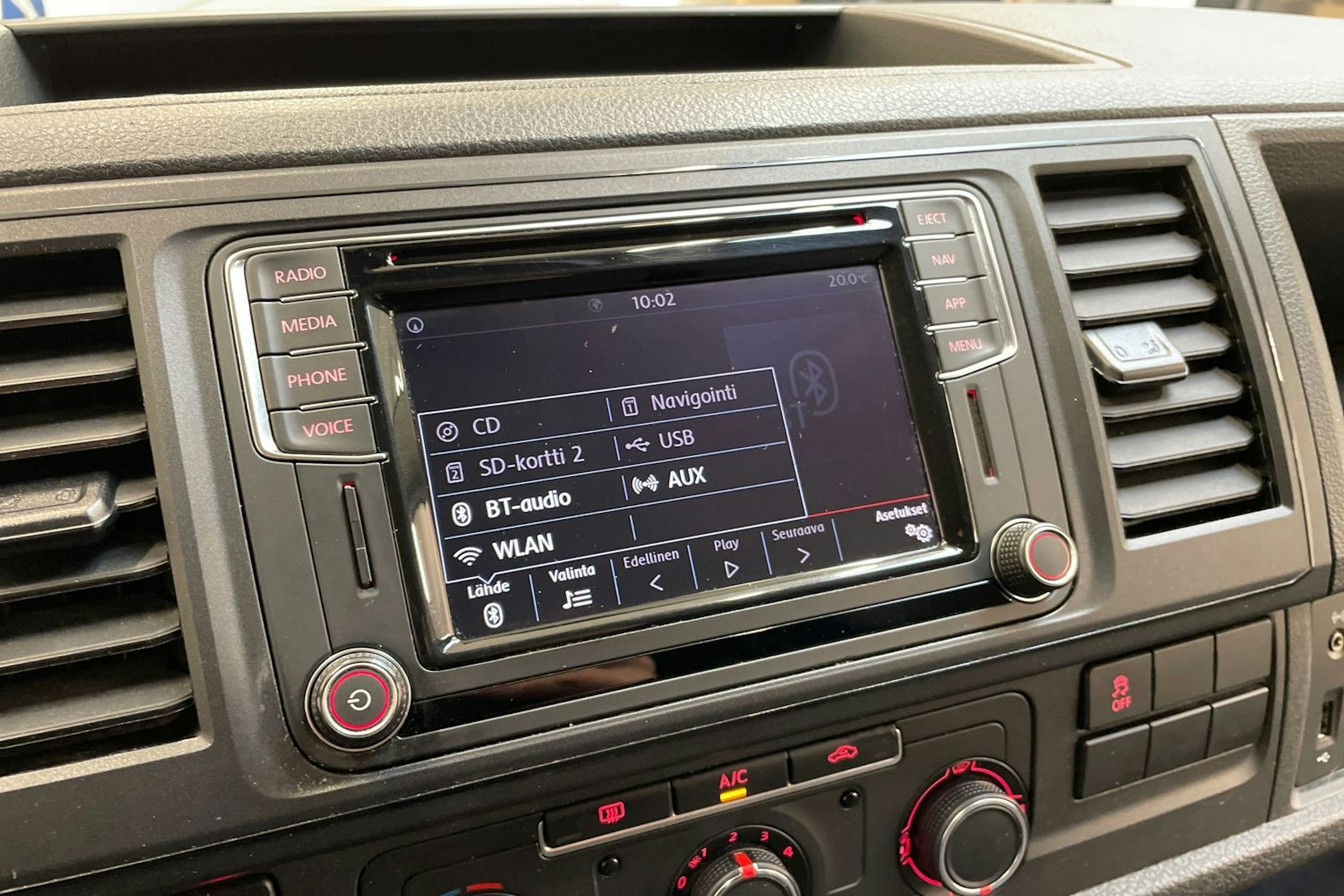 musta Volkswagen Transporter 2019 kuva 28.