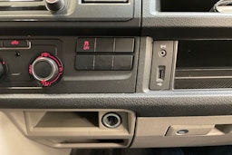musta Volkswagen Transporter 2019 kuva 29.