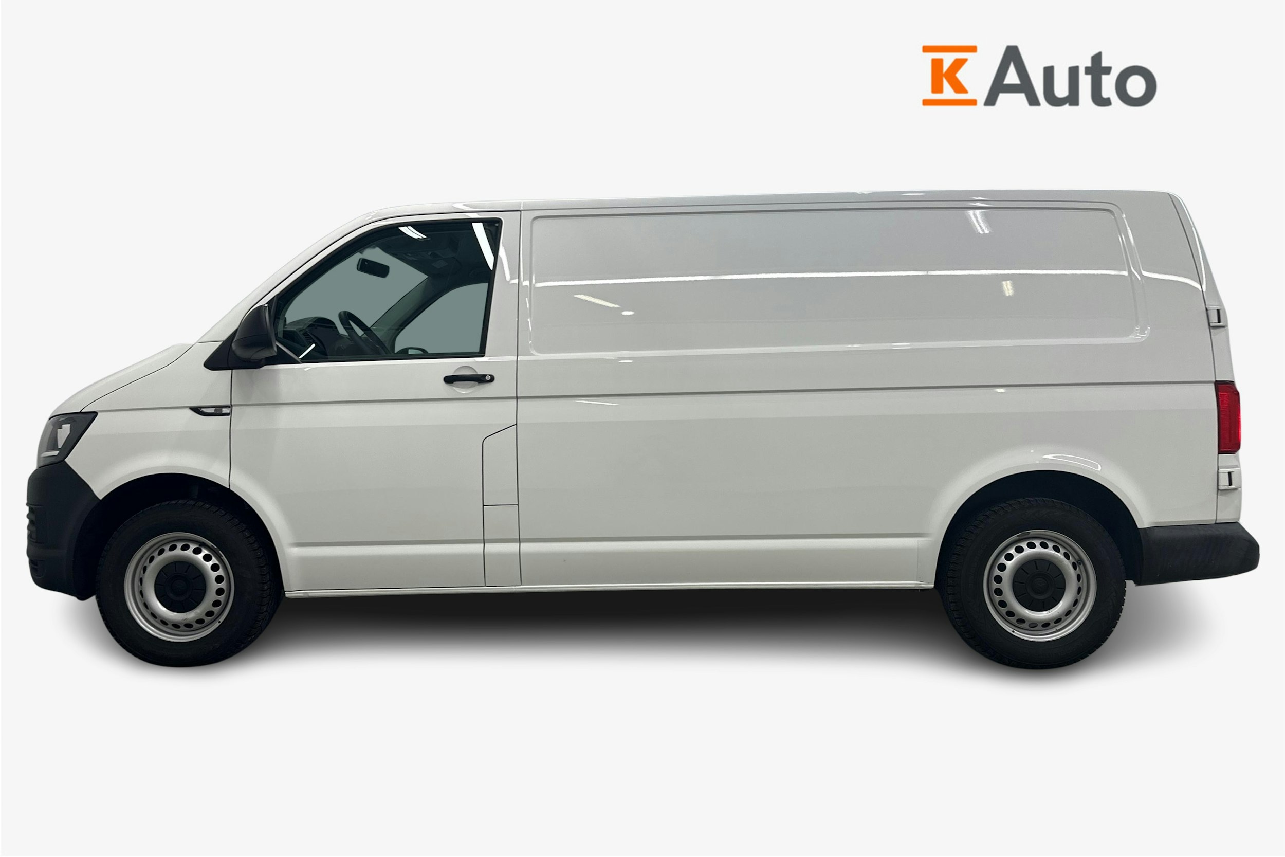 valkoinen Volkswagen Transporter 2019 kuva 5.