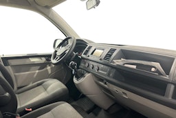 valkoinen Volkswagen Transporter 2019 kuva 9.