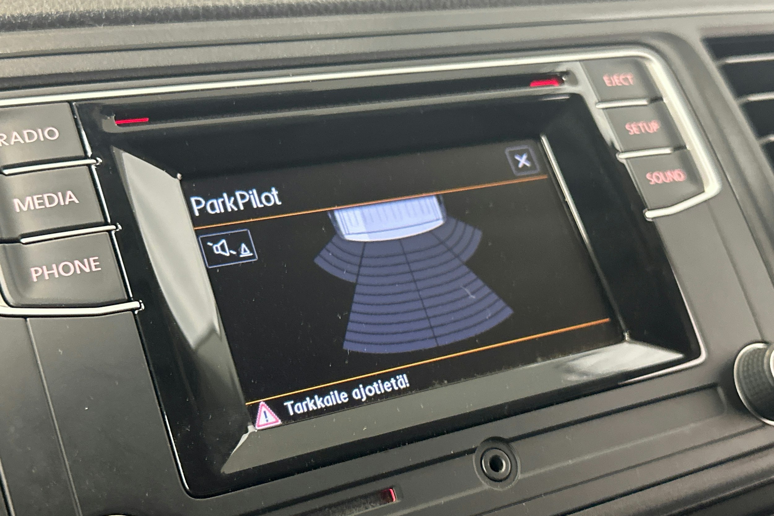 valkoinen Volkswagen Transporter 2019 kuva 21.