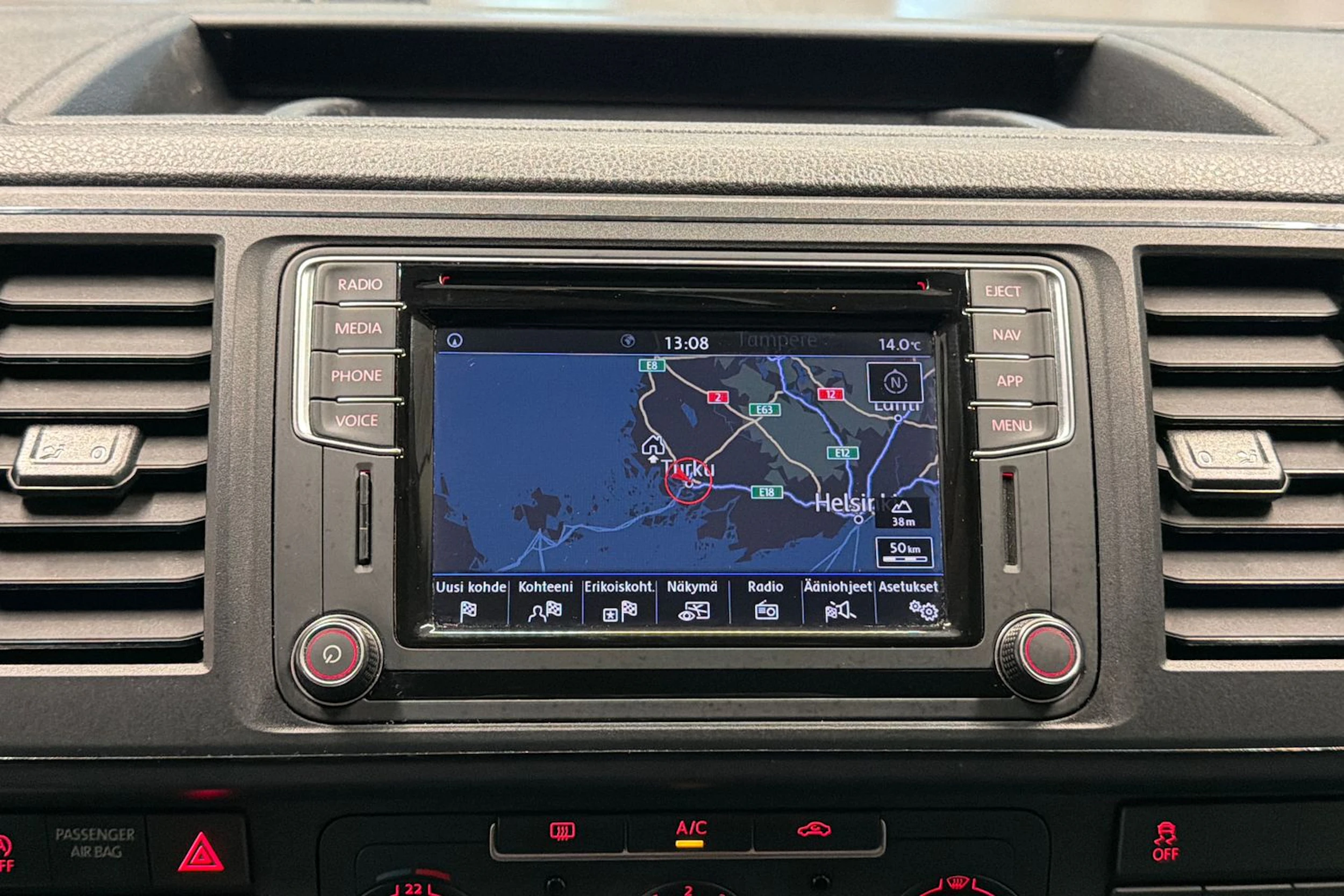 Ruskea (beige) Volkswagen TRANSPORTER 2019 kuva 23.