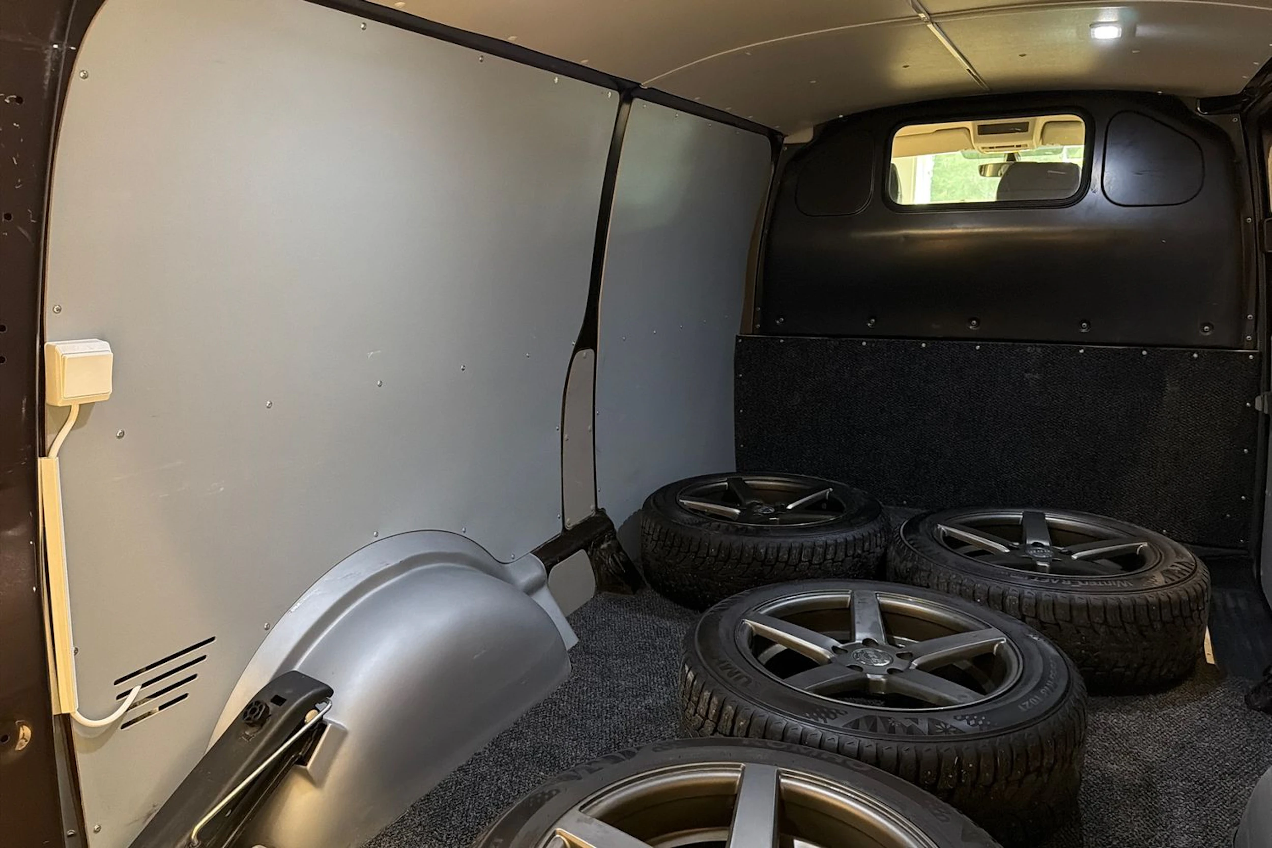 Ruskea (beige) Volkswagen TRANSPORTER 2019 kuva 31.