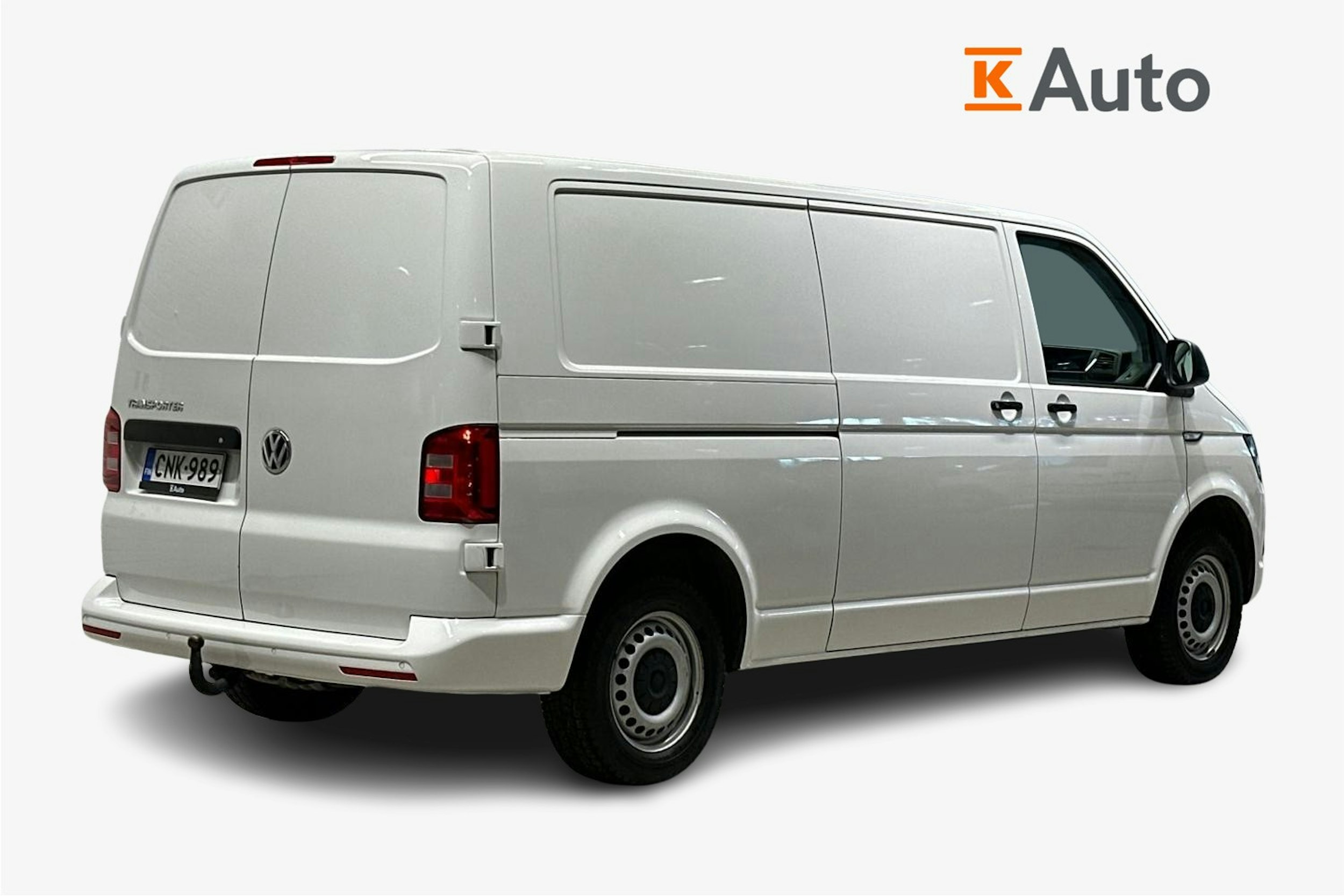 Valkoinen Volkswagen Transporter 2019 kuva 2.