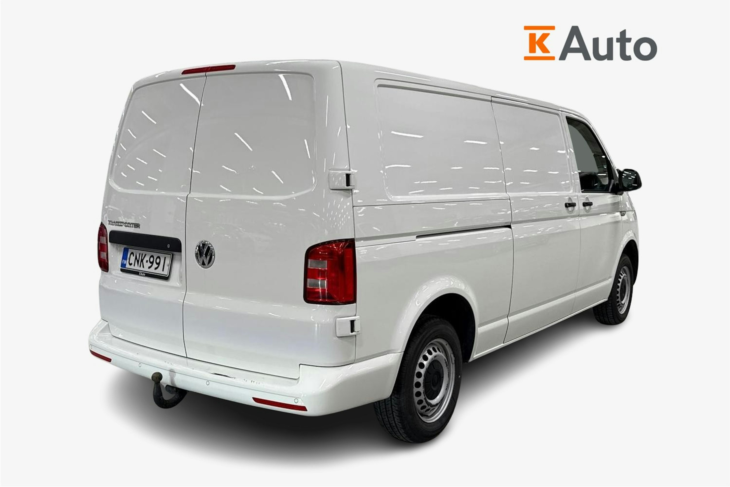 valkoinen Volkswagen Transporter 2019 kuva 3.