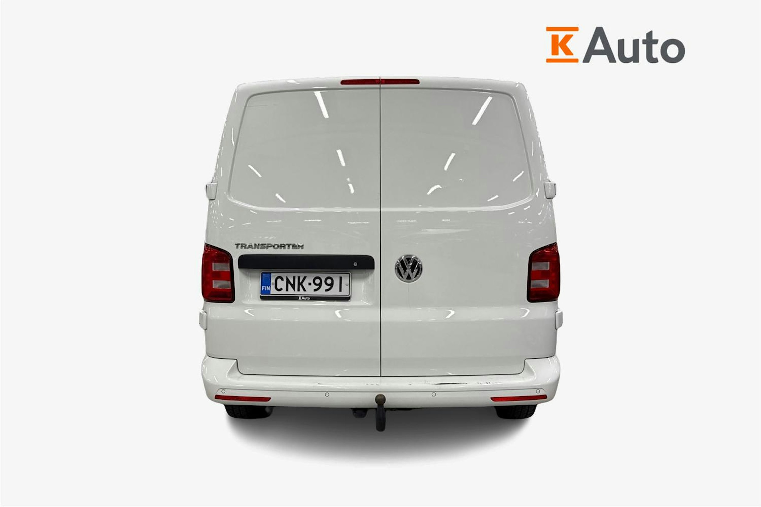 valkoinen Volkswagen Transporter 2019 kuva 4.